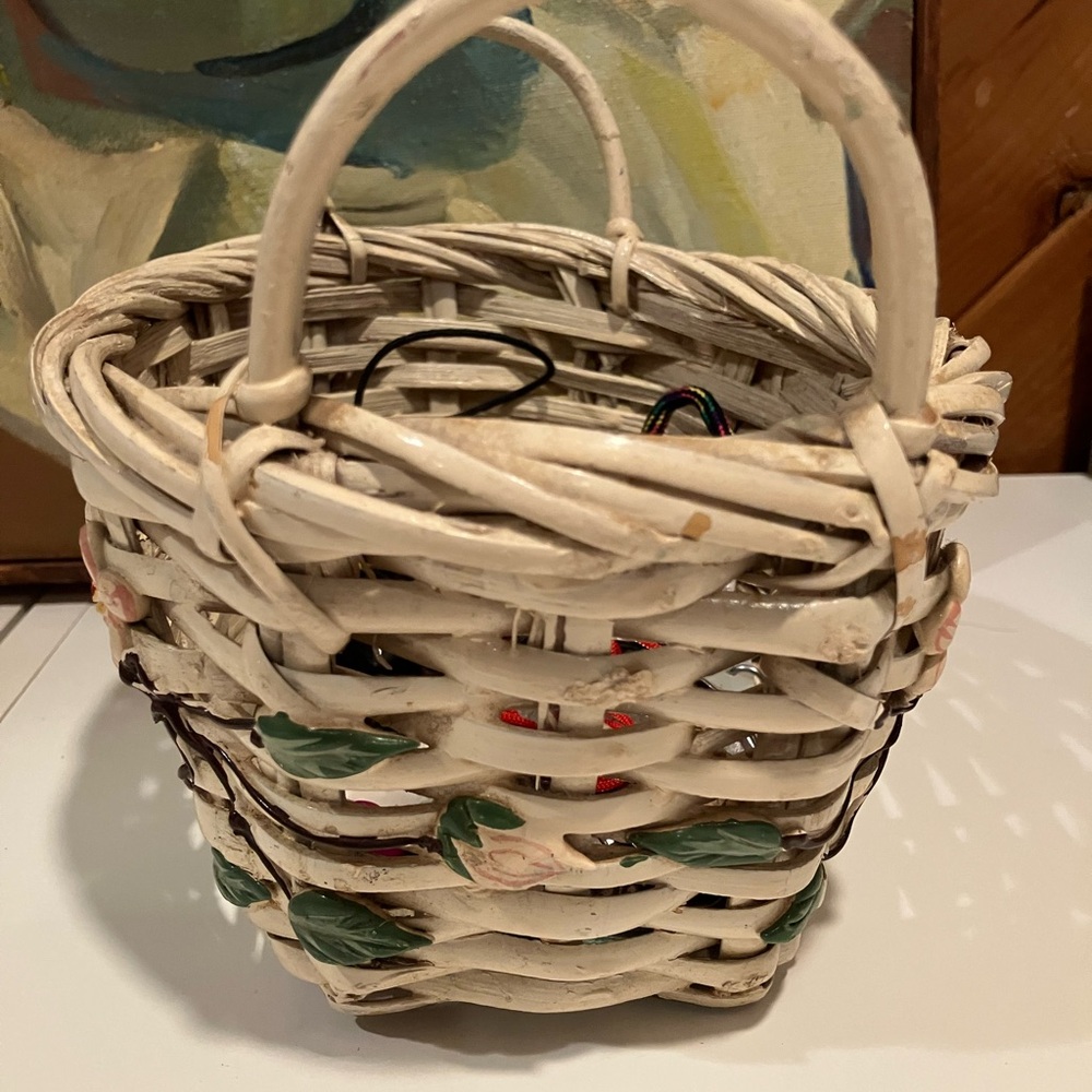 Floral Woven Basket with Handles hand painted - Picture 11 of 12